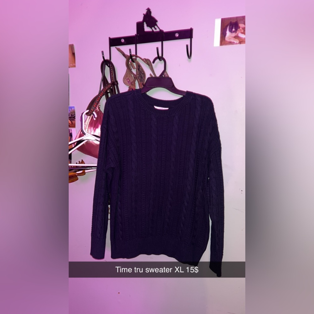 Time and Tru Blue Crew Neck Sweater